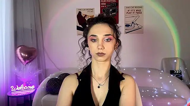 LinaMour webcam