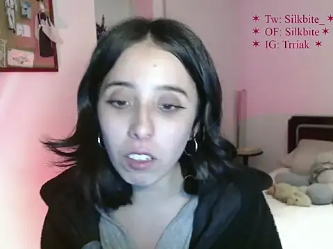 Watch babyluna_8_8 live on EroticFlix - High definition streams