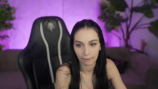 mila_rose054 - Mila_Rose054's free webcam - UK Sex Cams