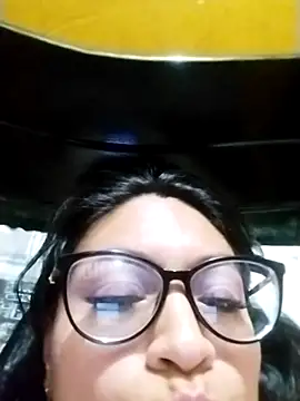 LatinSquirtBaby webcam