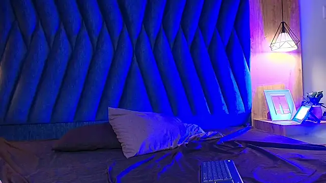 MeganEvanss__ webcam