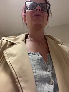 NataKitten live sex cam