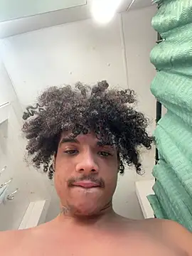 Mrlaythedickdown Live Webcam on Stripchat