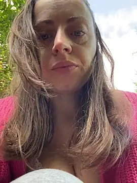 ladywithbigass