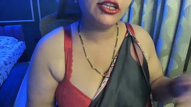tarivishu11 Live Webcam on Stripchat