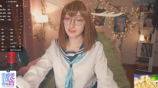 モデル: koshkasenpai