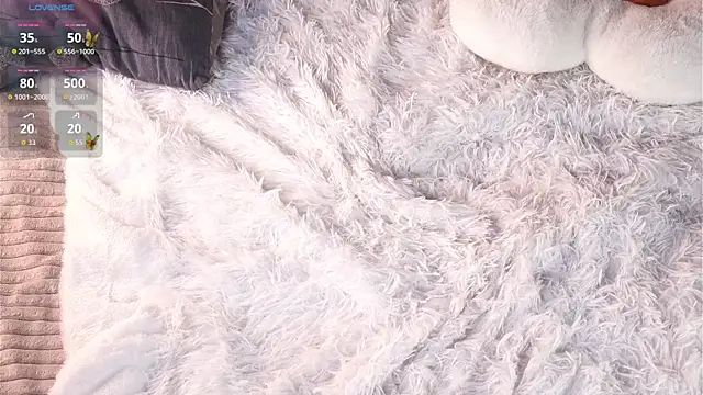 CherlyGuss live sex cam