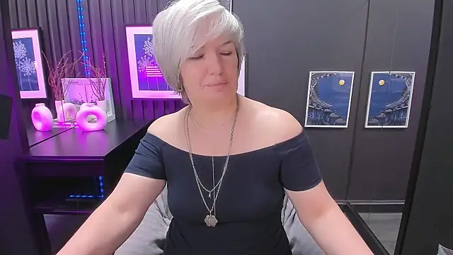 carmensoft - CarmenSoft's free webcam - UK Sex Cams