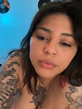 miacanela_xo - Miacanela_xo's free webcam