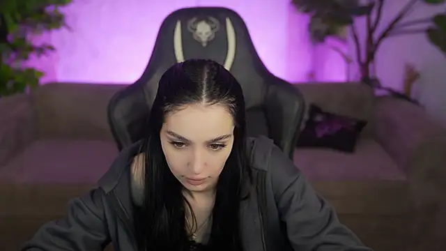 mila_rose054 - Mila_Rose054's free webcam - UK Sex Cams
