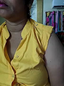 amrutha-116 - AMRUTHA-116's free webcam - UK Sex Cams