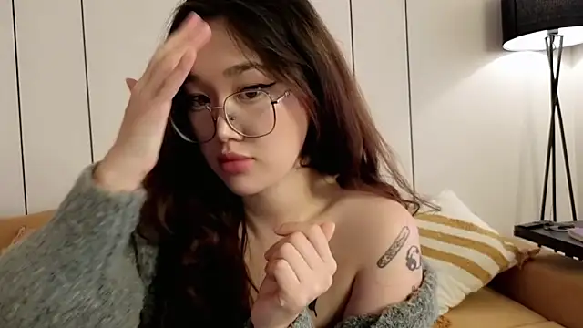 jennatyan (F young) - squirt show
