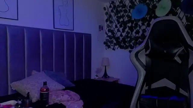 Kitty_Gang webcam