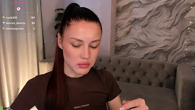aria_mila - Aria_Mila's free webcam - UK Sex Cams