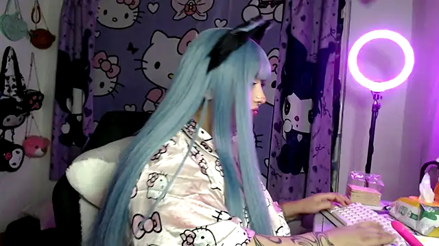 lussyevans24 webcam