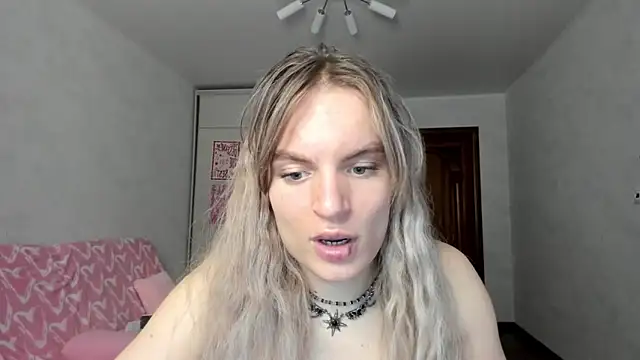 millikira006 - MilliKira006's free webcam - UK Sex Cams