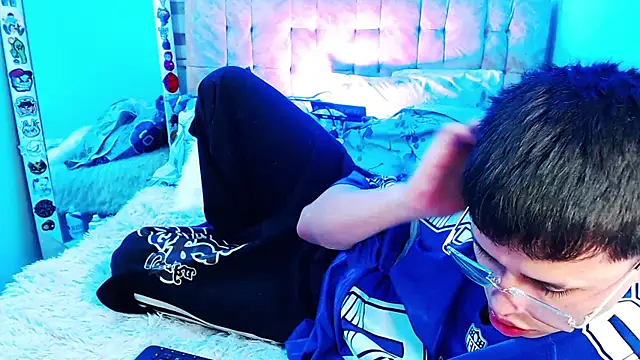 _justinmoon2 live sex cam