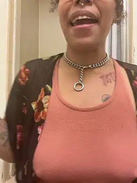 Desirae_Luciano