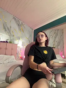 Red_kytty6 webcam