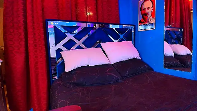 Luke_Howland live sex cam