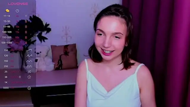 KindHazelHere_ webcam