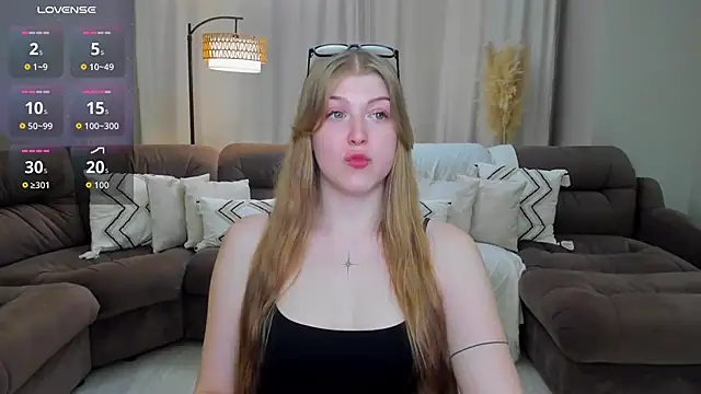 stella_light - Stella_Light's free webcam - UK Sex Cams