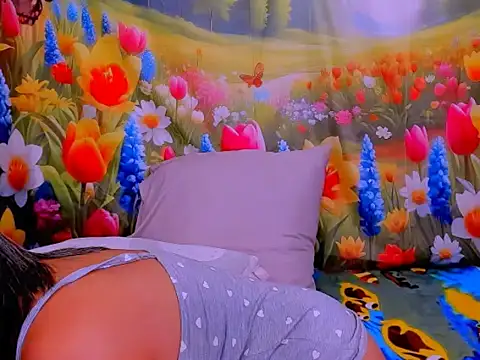 indianroxy - Indianroxy's free webcam - UK Sex Cams