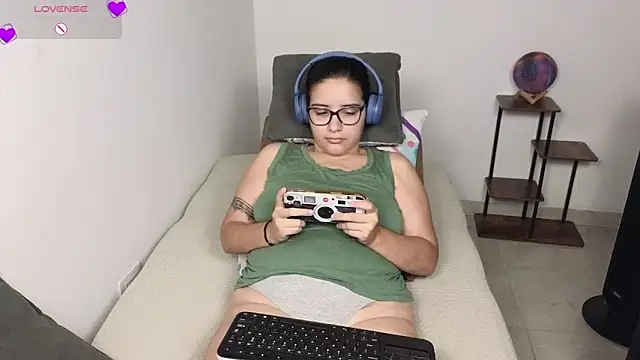 blue__moon_ - Blue__moon_'s free webcam - UK Sex Cams