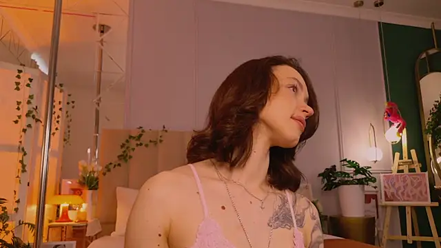 meow_nancy - Meow_Nancy's free webcam - UK Sex Cams