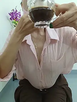 mai_phuong - Mai_phuong's free webcam