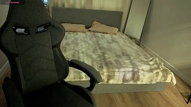 lisa_hummi - Lisa_Hummi's free webcam - UK Sex Cams