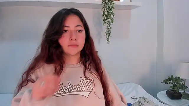 nicolle_evanss_ - Nicolle_Evanss_'s free webcam - UK Sex Cams