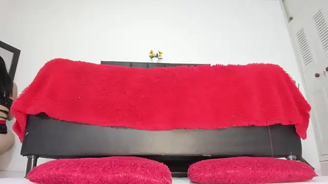 martinaclark - Martinaclark's free webcam - UK Sex Cams