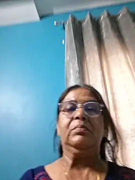 Shalini3456 live sex cam