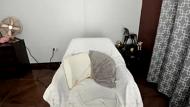 lusciousxxx - Lusciousxxx's free webcam - UK Sex Cams