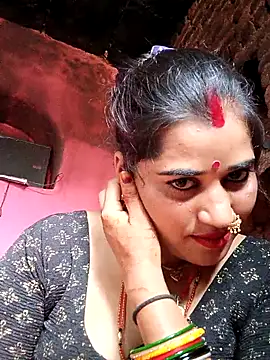 Hot_kamla