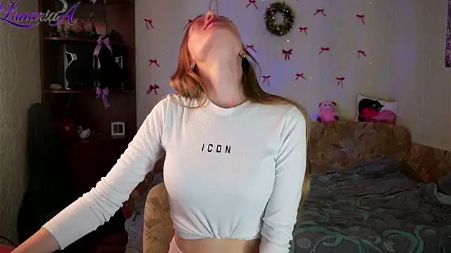 lunariaa - Lunariaa's free webcam - UK Sex Cams
