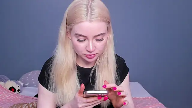 Lillie_Berry webcam