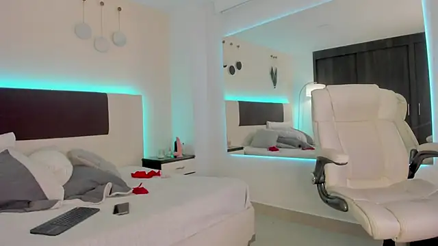 Sky_Loren webcam