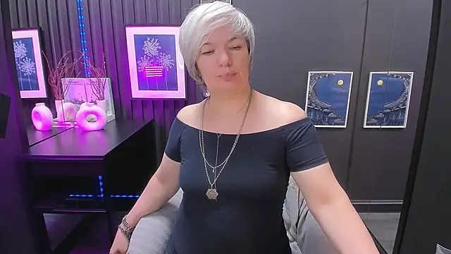 carmensoft - CarmenSoft's free webcam - UK Sex Cams