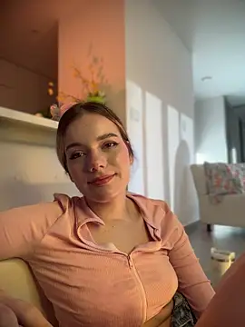 NicoleCut
