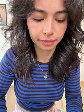 Adriennesexxx live sex cam