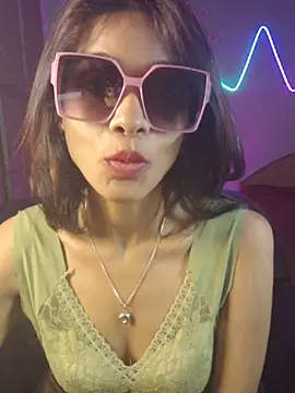 ivy_the_goddess - Ivy_the_goddess's free webcam - UK Sex Cams