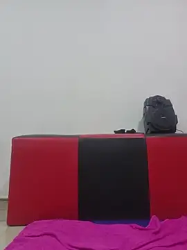 Nina_vallon live sex cam