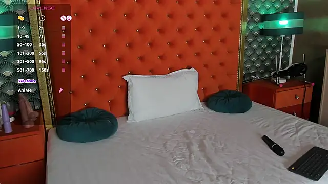VallerieJones webcam