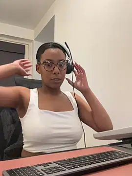 Melia_Rayne