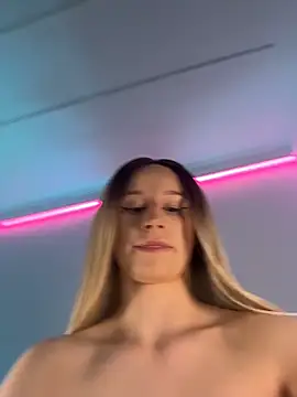 ScarletFlameee webcam