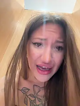 saintsquirt - SaintSquirt's free webcam - UK Sex Cams