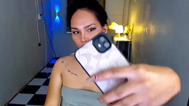 SanyaGirlx webcam