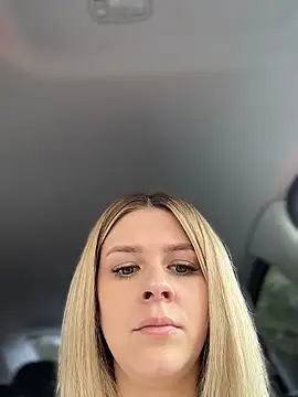 Love_Bri webcam